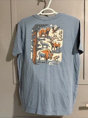Old Navy Light Blue Short-Sleeve Tee with Wildlife Graphic